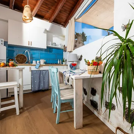 Casa Cueva *